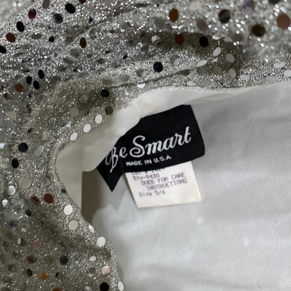Silver gown - Picture 6 of 8
